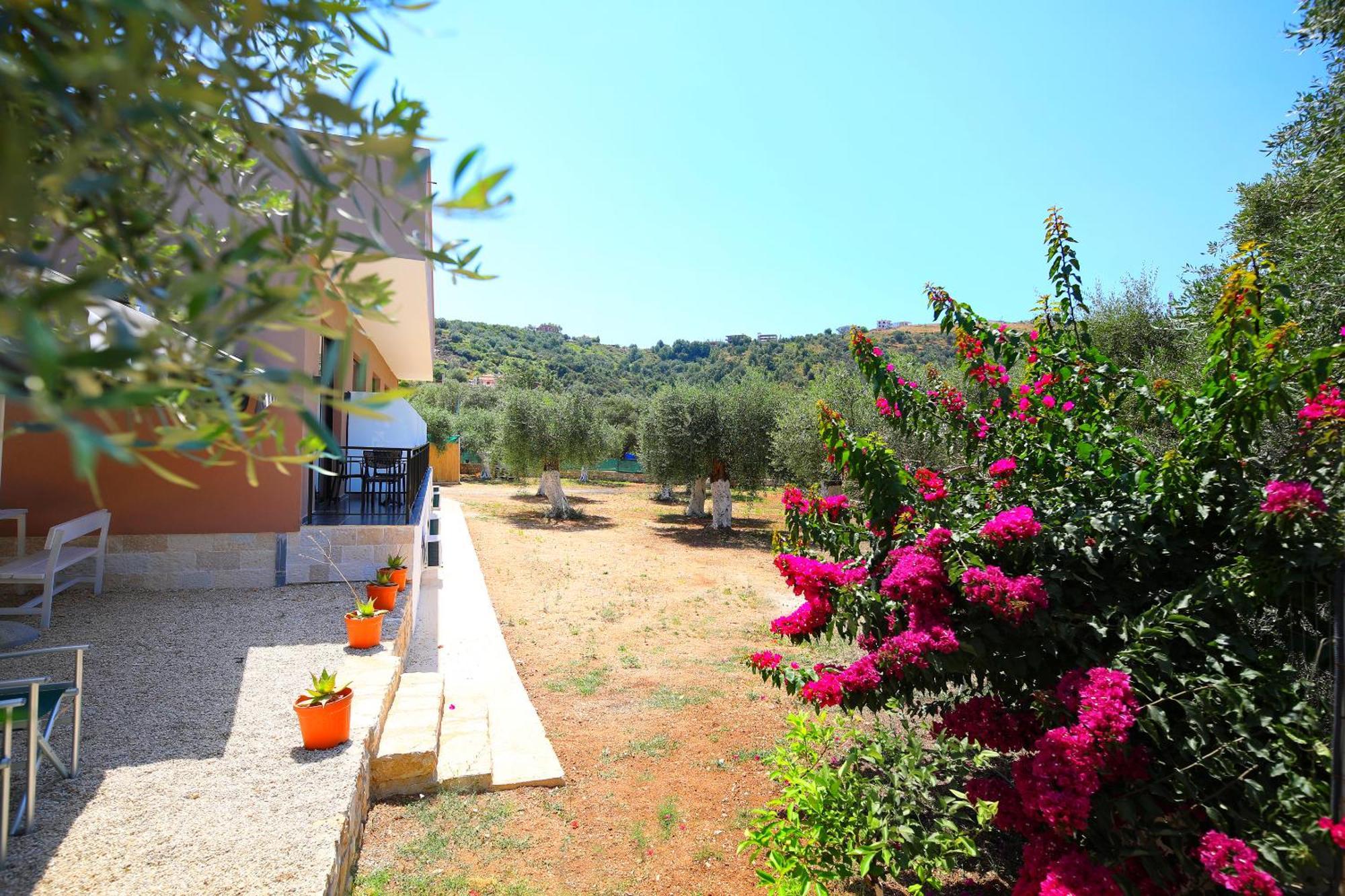 Hotel Mezzanine Bay Himarë Exterior foto